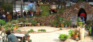 gsarchwall Sing! by Mariposa Gardening and Design